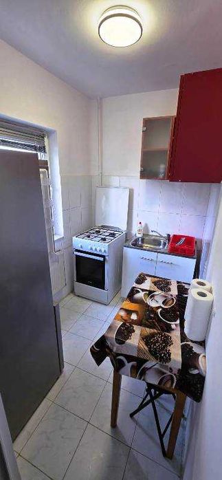 Proprietar inchiriez apartament cu o camera Iulius Mall