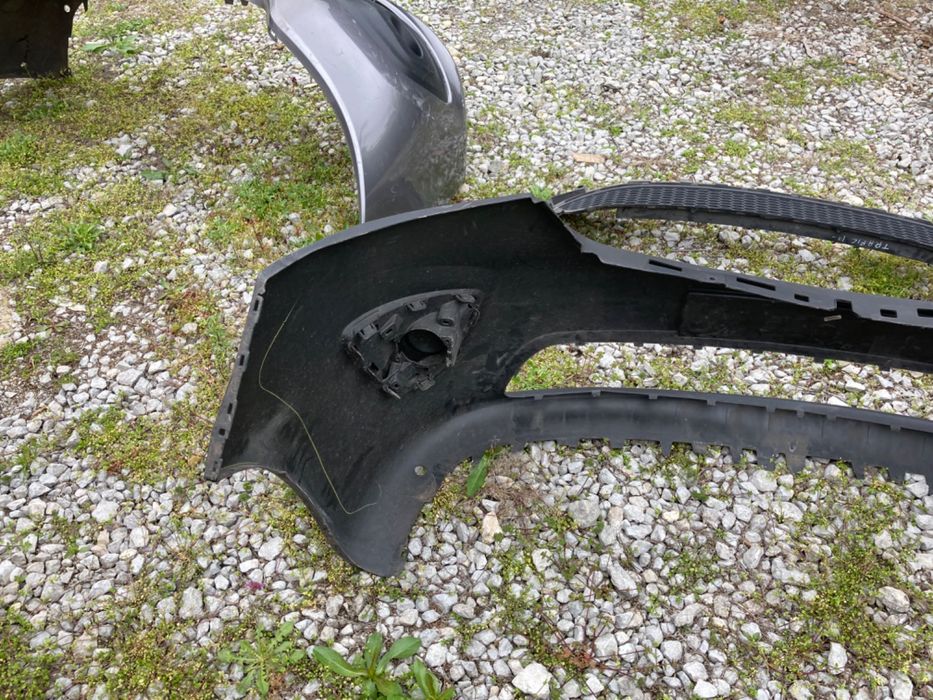 Оригинална Предна броня за Renault Trafic 14-18. 2бр.