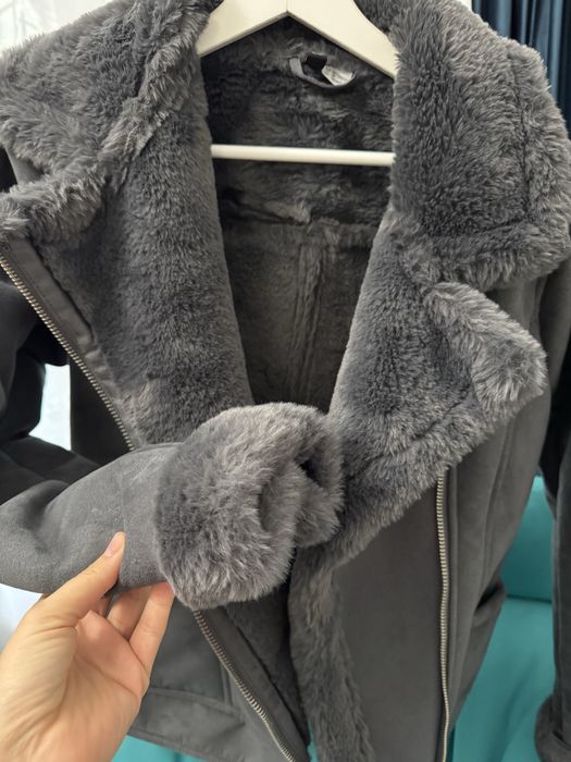Cojoc/Haina blana artificiala H&M