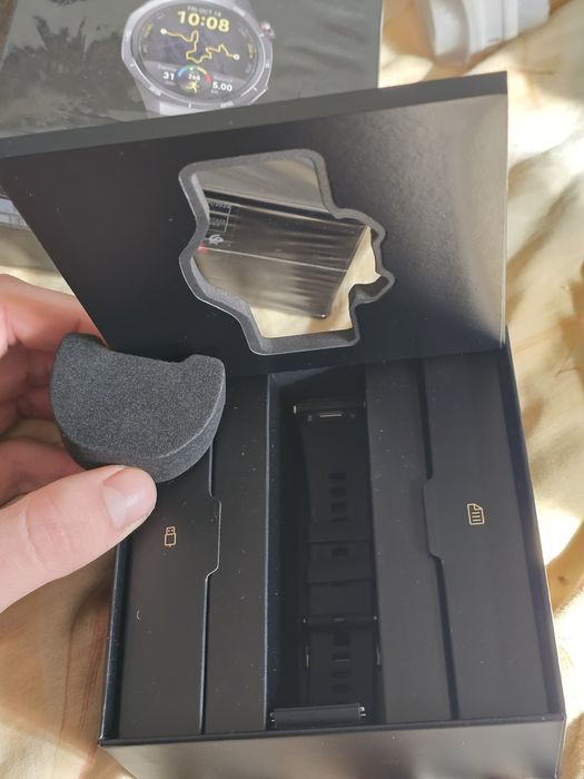 Pachet Huawei GT5 Pro + Huawei Band 9 + altele