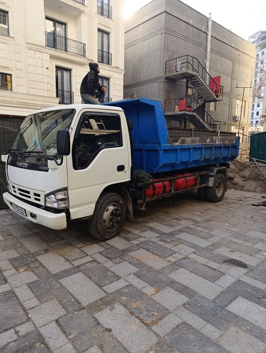 Вывоз мусора. Исузи