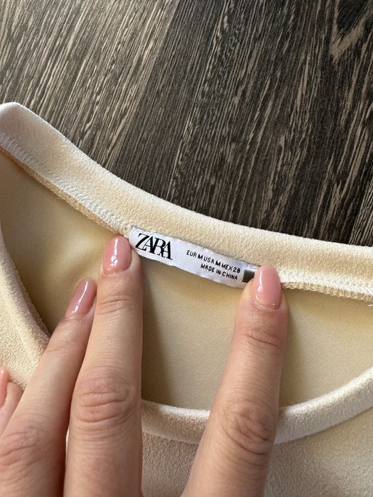 Рокля Зара с камъни