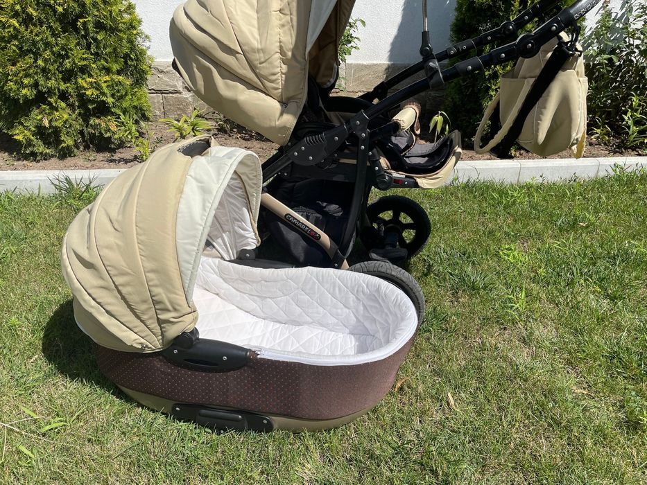 Бебешка количка -