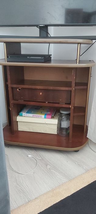 Продам диван, шкаф и подставку для телевизора