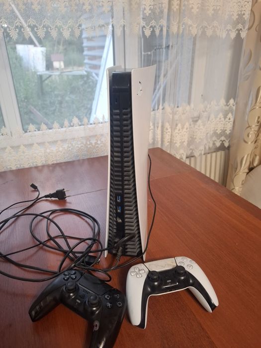 Продам ps 5 (плэстейшн)