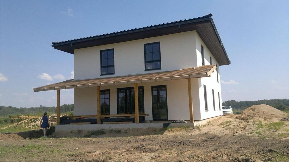 vand case modulare pe structura metalica izolat si pregatit la gata