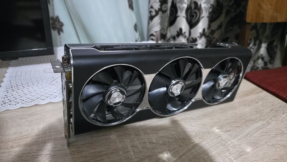 video pc gaming -XFX rx5700XT-16gb