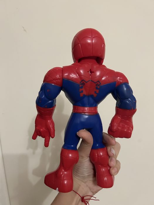 Spiderman figurina