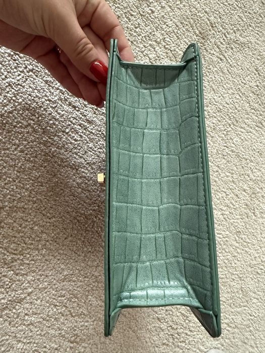 Poseta Orasay vernil