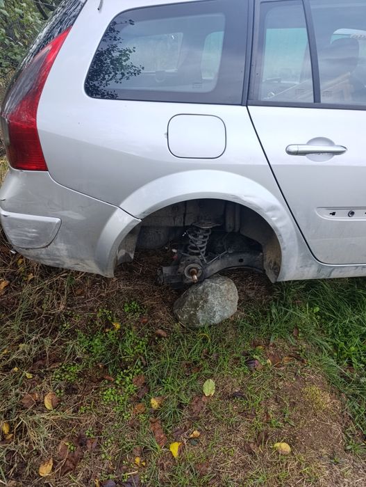 Фарове и двигател