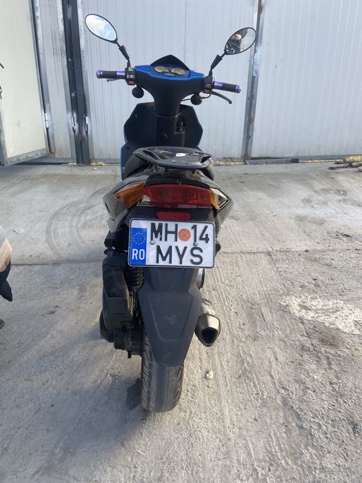 Vând scuter keeway 125