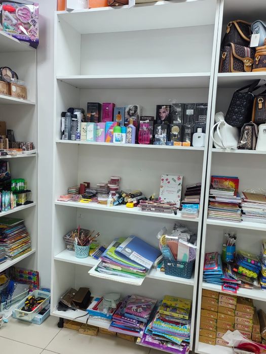 полка, шкаф для товаров