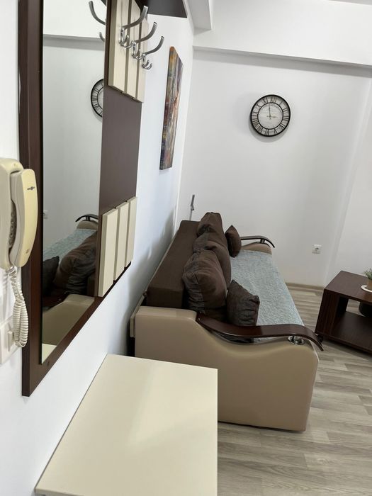Inchiriez 2 Apartamente Zona Summerland utilat complet