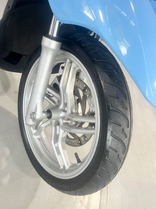 Скутер Yamaha Xenter