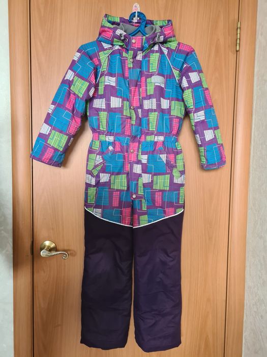 Три  Зимних комбинезона б/у.