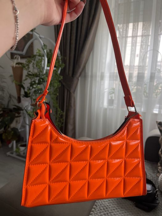 Стилни чанти втора употреба – запазени и модерни