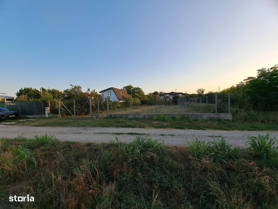 Vanzare teren intravilan imprejmuit 800mp Buftea