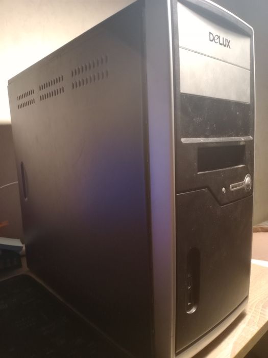 Компютър Ryzen 5 1600 RX 570