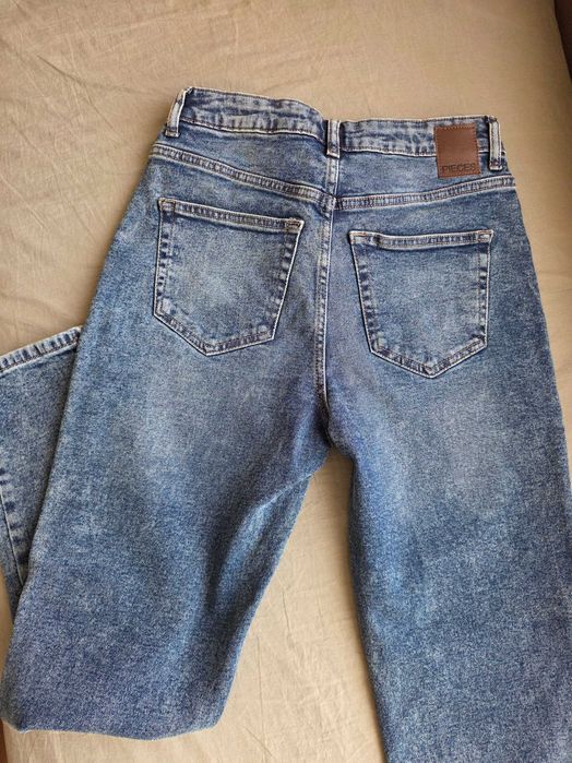 Дънки подходящи за xs/s