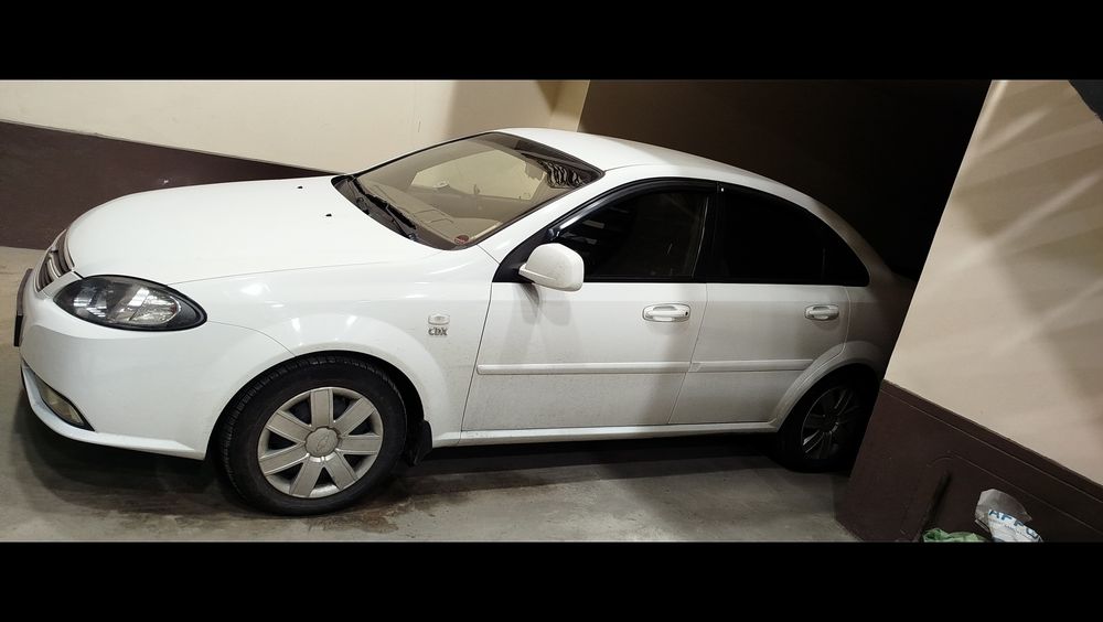 Машина жентра сотилади