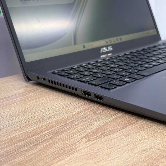 ASUS X515FA / Intel Core i3-10110U / 8 GB / SSD 512 GB / Intel UHD