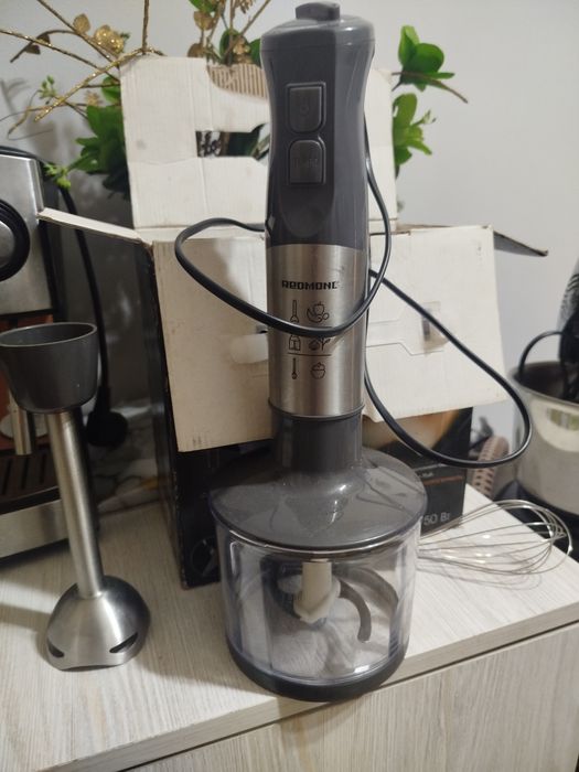 Продается блендер 4в 1 Редмонд состояние идеальное