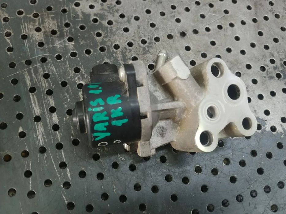 egr toyota yaris 1.0b  1kr-b52
