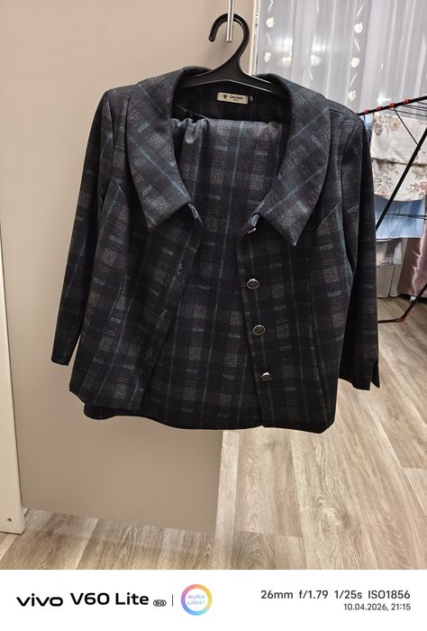 Продам женские вещи.