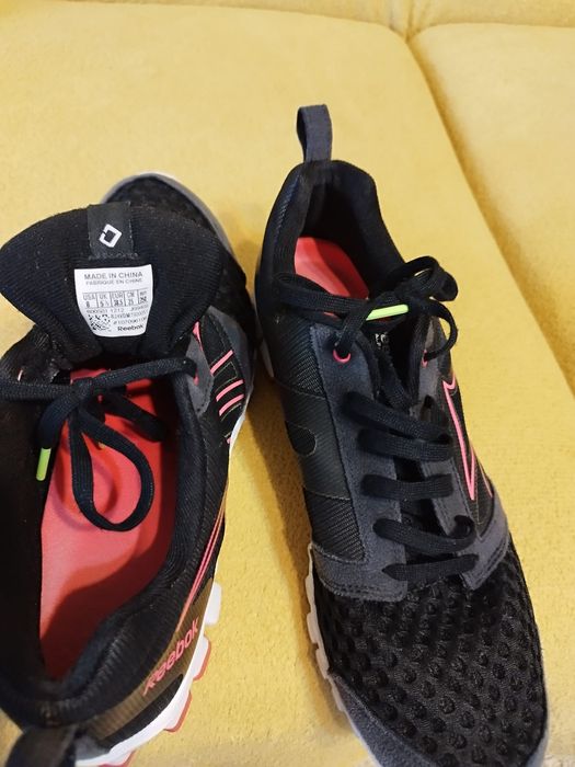 Reebook  real flex 38.5