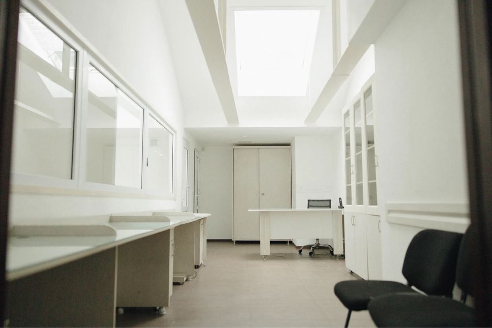 Продается  коммерческое здание 1080квм