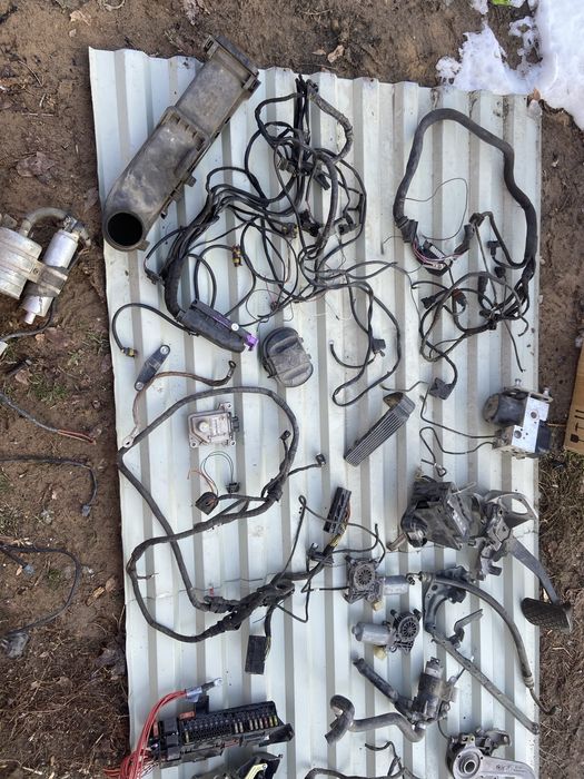 Запчасти мерседес 210 w210 лупарик.