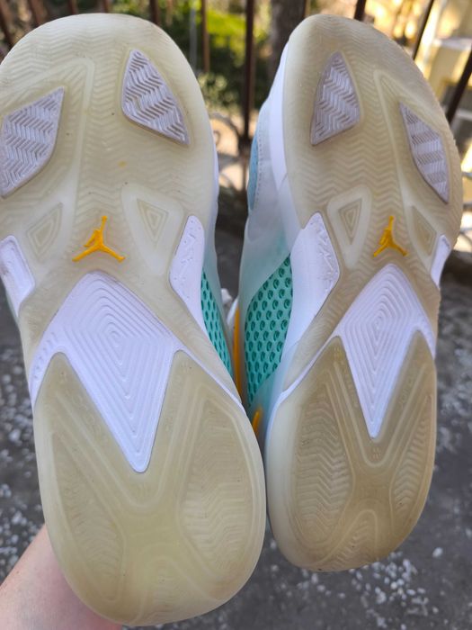 Маратонки Nike Jordan 42 номер