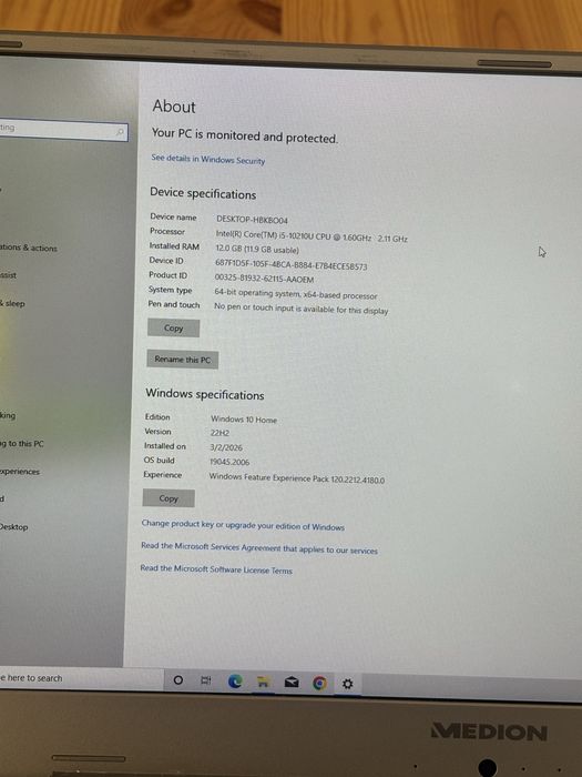 Medion 17,3• procesor i5 generatia 10• 12gb ram DDR4• SSD