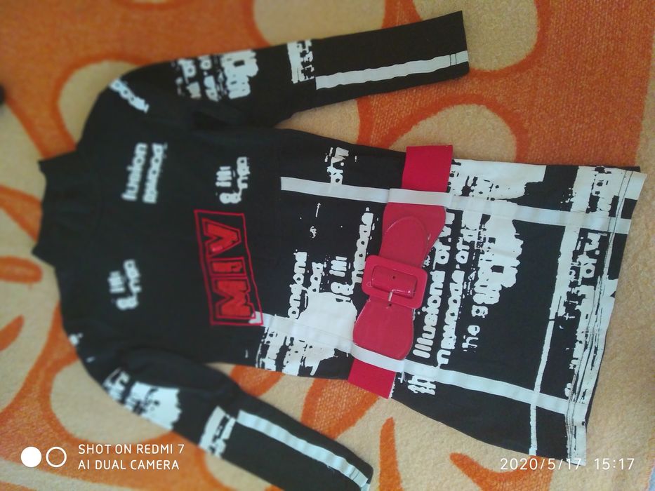 Распродажа!!! Много вещей для девочек и женщин . всё в отличном виде