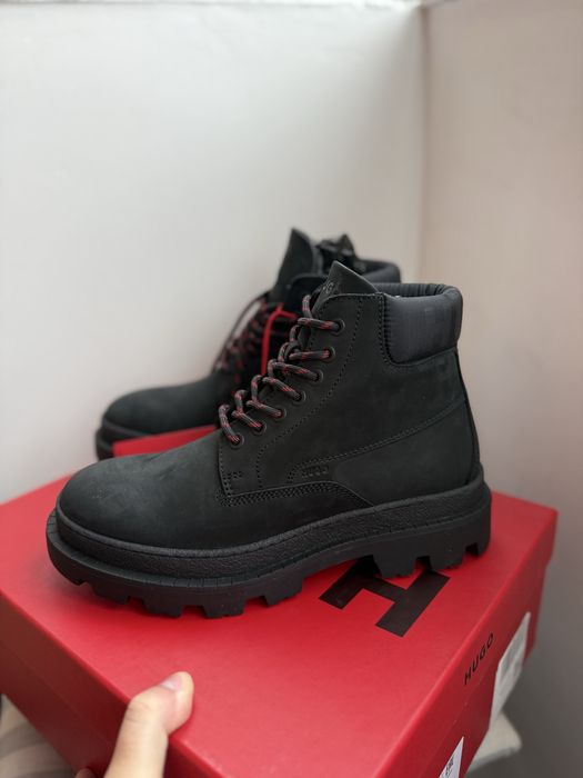 Hugo ghete barbati din piele neagra marimea 41 noi originale