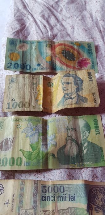 Vind bancnote vechi.