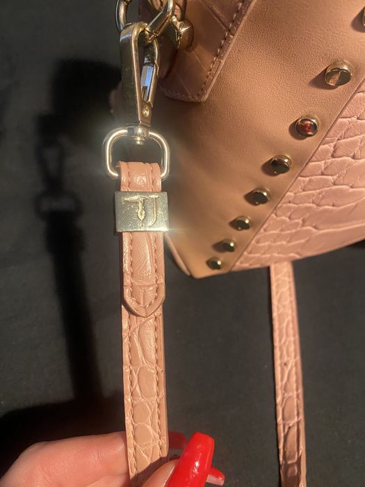 Оригинална дамска чанта trussardi