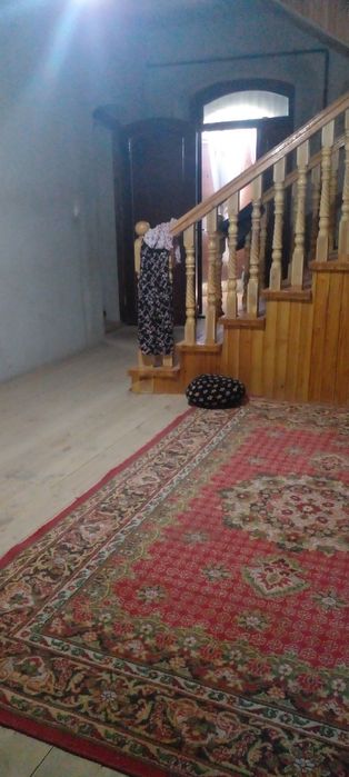 Hovli uy joy sotiladi