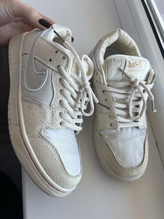 Кроссовки NIKE женские