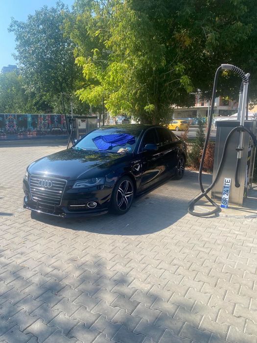 Audi A4 Limuzina