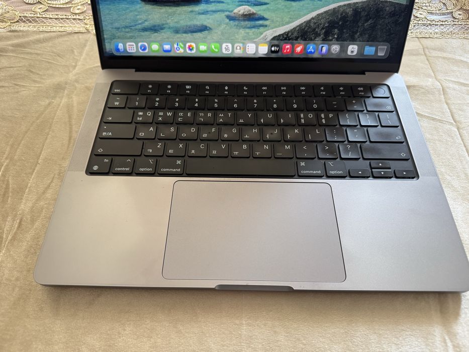 macbook m1 pro 14 inch