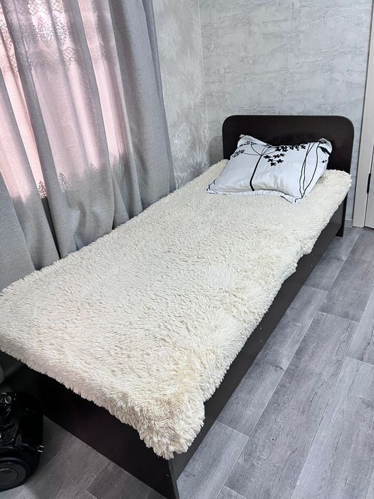 Подам кровать срочнр