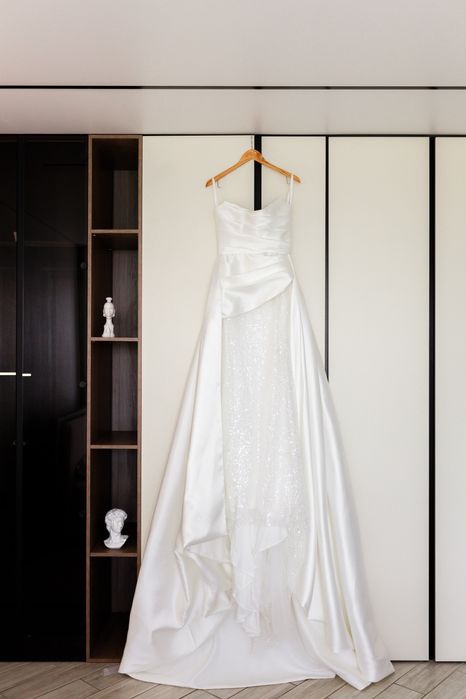 Шикарное свадебное платье (2 в 1)