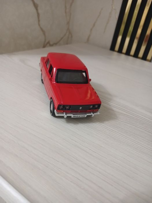 Продам металлические машинки