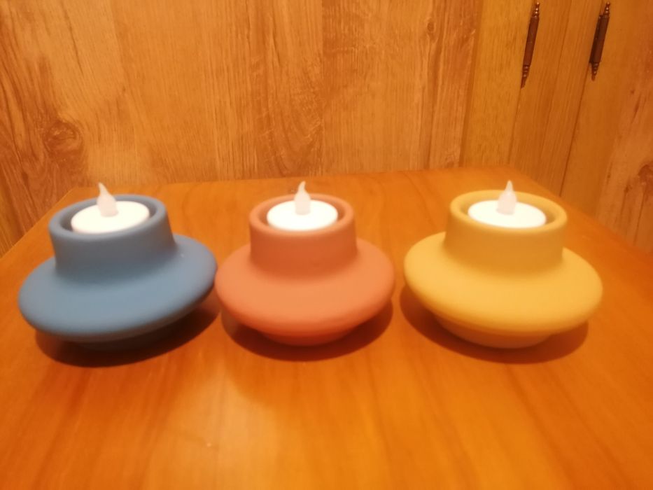 Set trei suporturi pentru lumanare, diferite culori