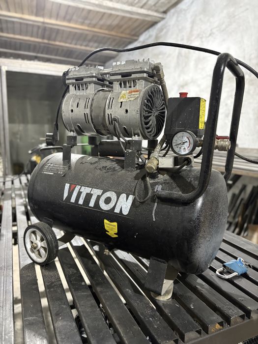 Продам компрессор