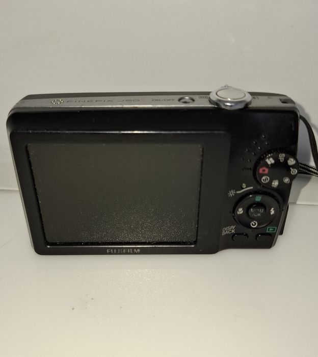 Fujifilm FinePix J50 компактен дигитален фотоапарат