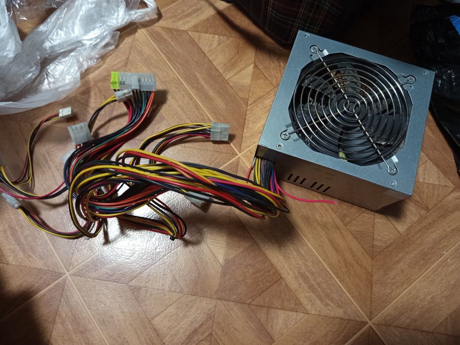 Продам блок питания для пк 450W