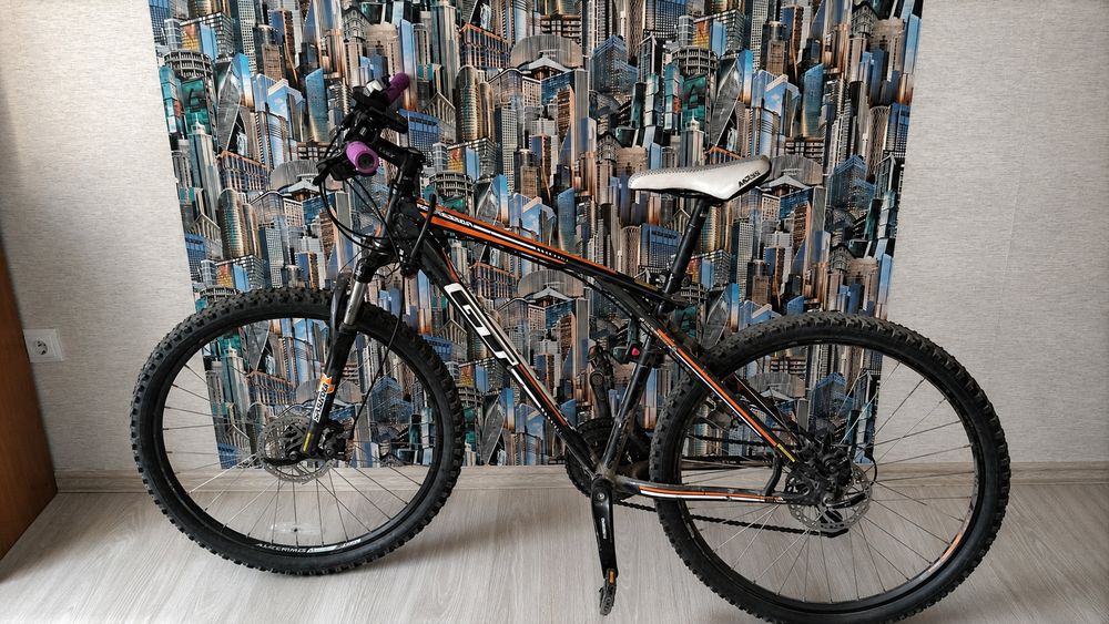Продам велосипед gt avalanche