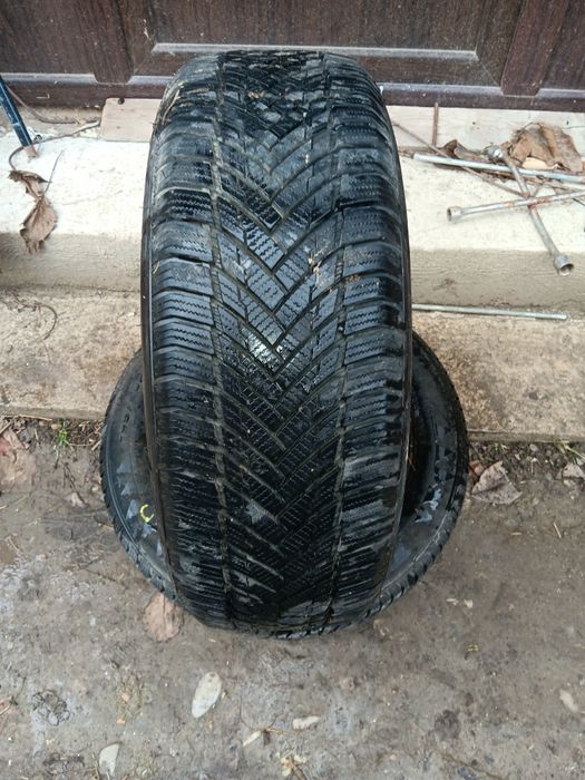 Cauciucuri iarna 195 60 r 15